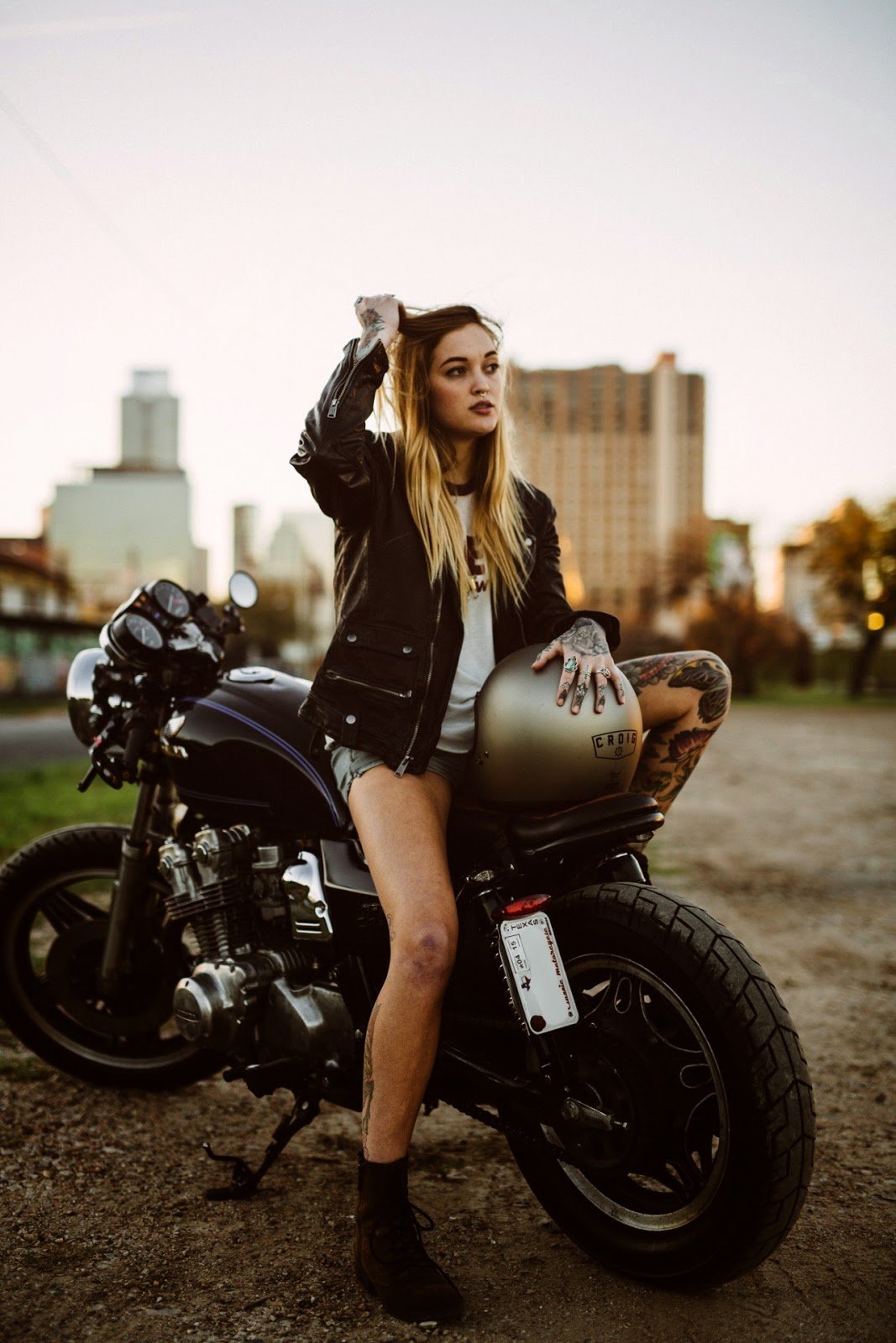 Beautiful girls and bikes in Detroit