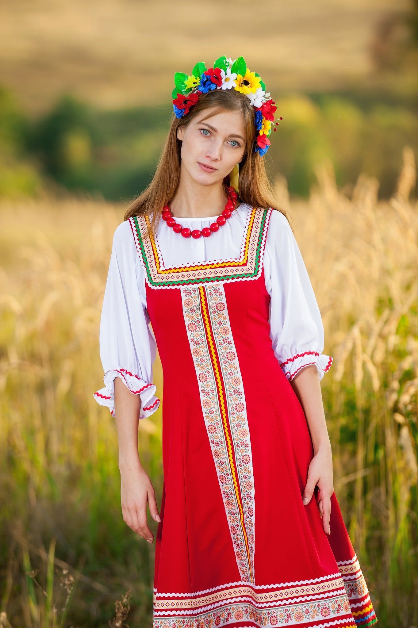 Women in Slavic costumes in Detroit — step in, relax, and chat live