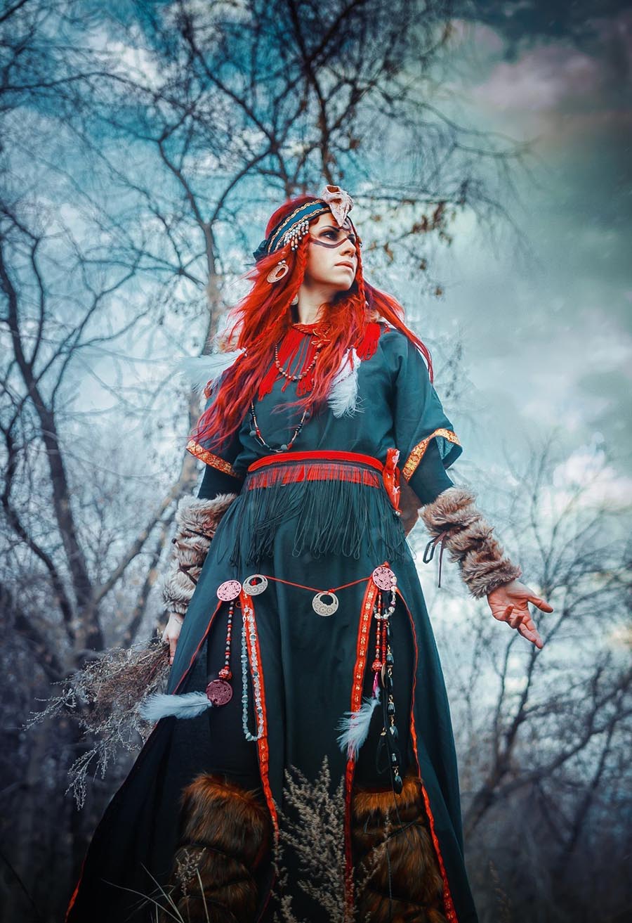 Take a pause and enjoy Girls in Slavic costumes — streaming from Detroit